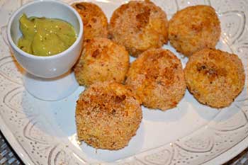 Image: dip with toasted chicken balls - firmus fuel recipe
